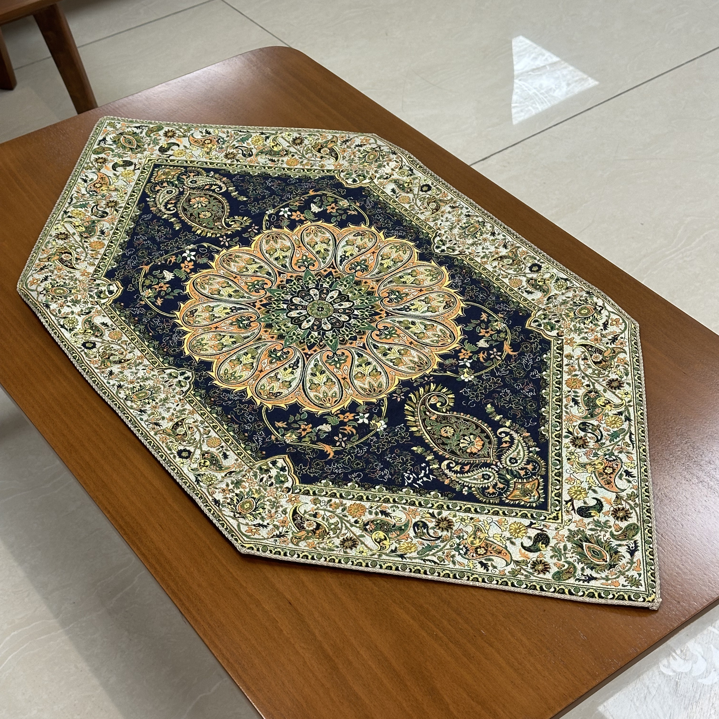 ست رومیزی ۵ تکه طرح افشار