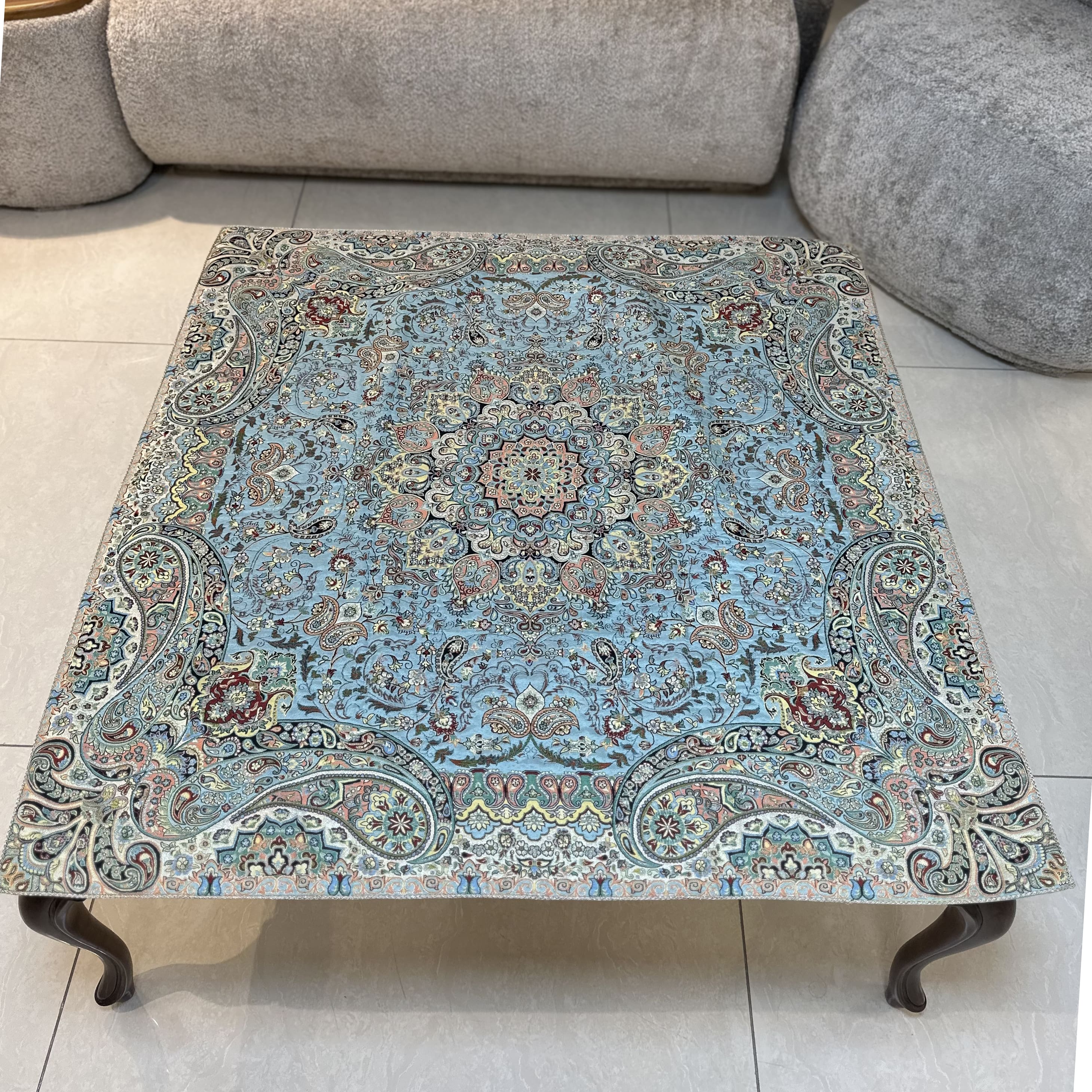 رومیزی مربعی طرح لوتوس