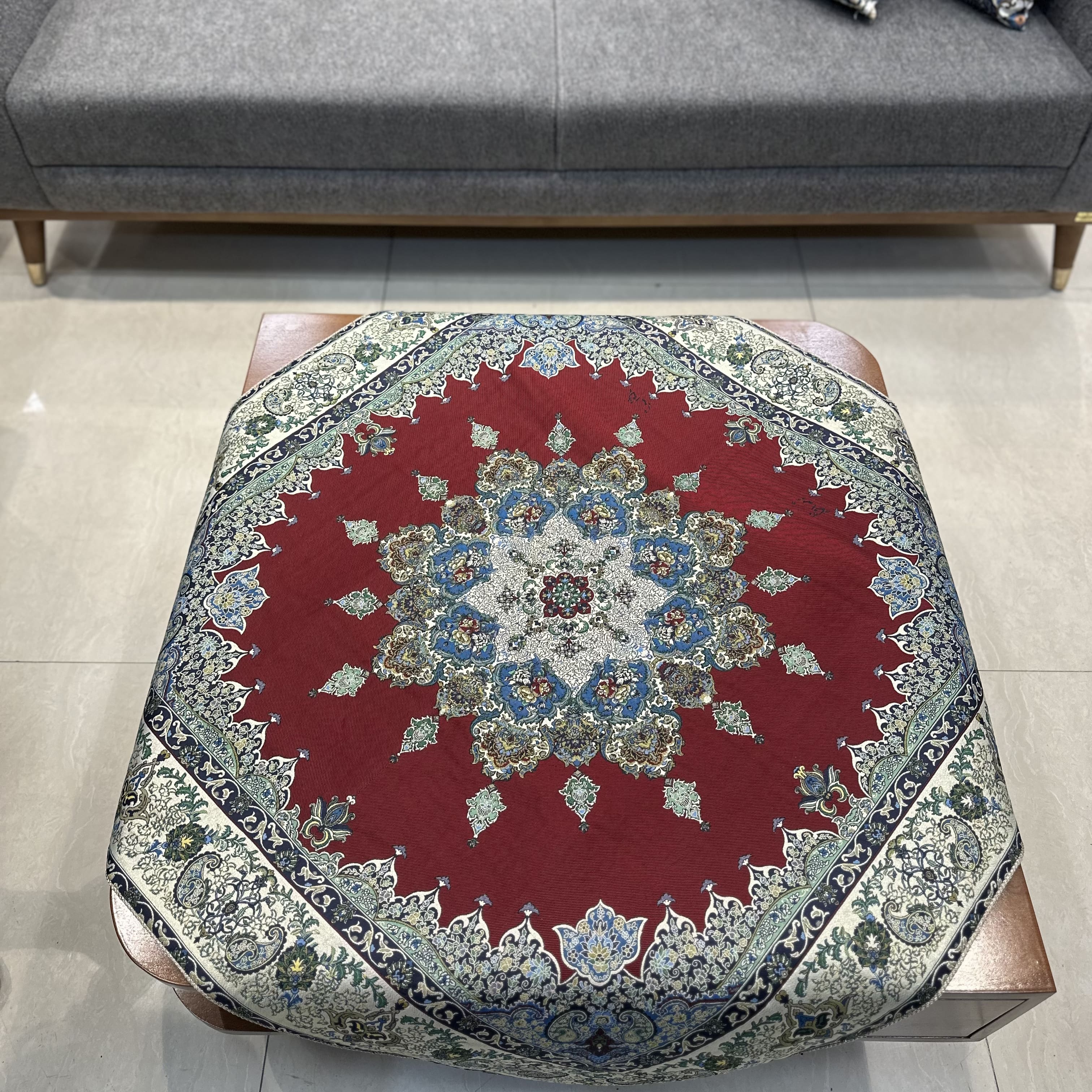 رومیزی مربعی طرح ونوس